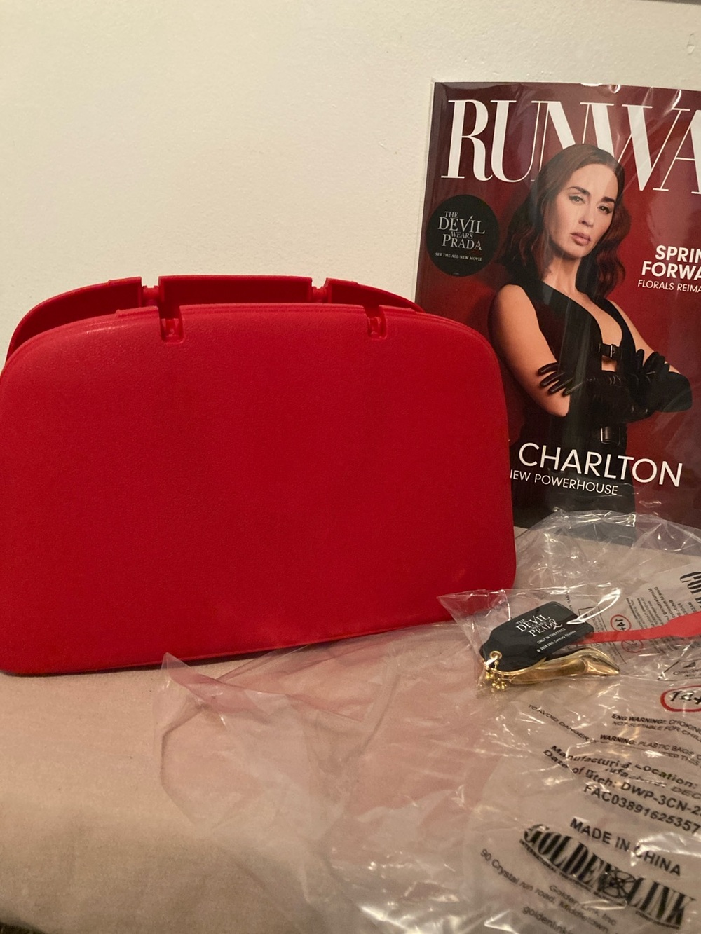 The Devil Wears Prada 2 Popcorn Handbag Purse Bucket Keychain Runway Mag NEW